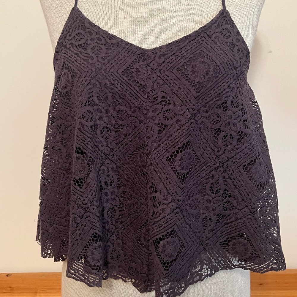 American Eagle thin strap lace flowy crop top